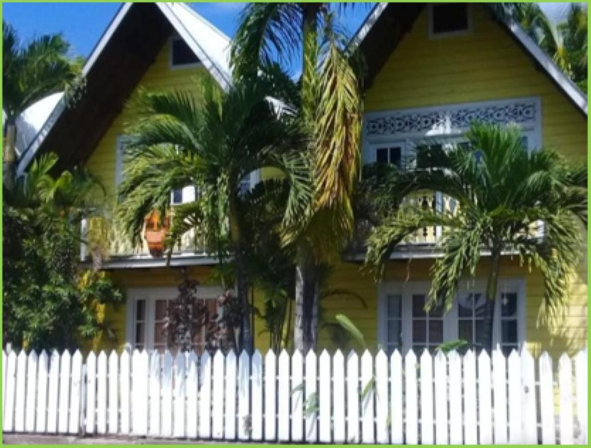 Yellow Houses Bocas Duplex Bocas Town Bagian luar foto
