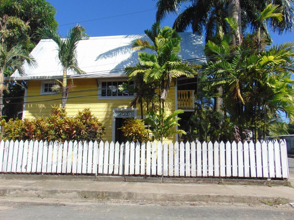 Yellow Houses Bocas Duplex Bocas Town Bagian luar foto